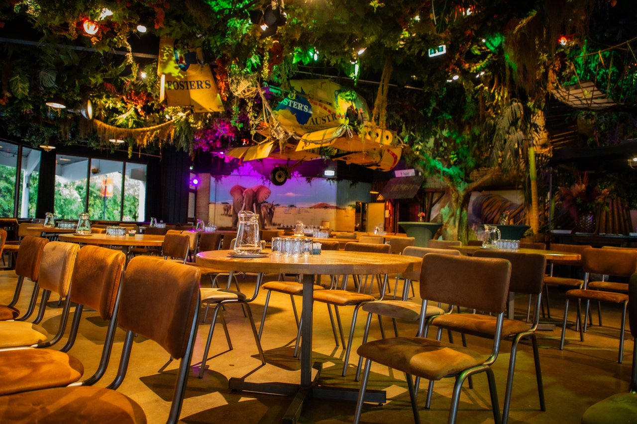 Jungle Restaurant 3